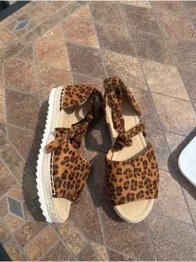 Leopard Print Platform Sandals - Women's Brown Animal Print